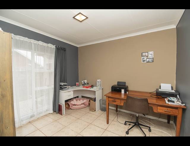 3 BEDROOM HOUSE FOR SALE IN KAMMA PARK